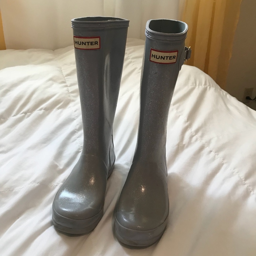 Girls adorable periwinkle Hunter boots